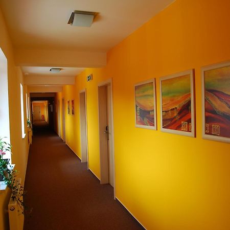 Hotel Senimo Olomouc Luaran gambar