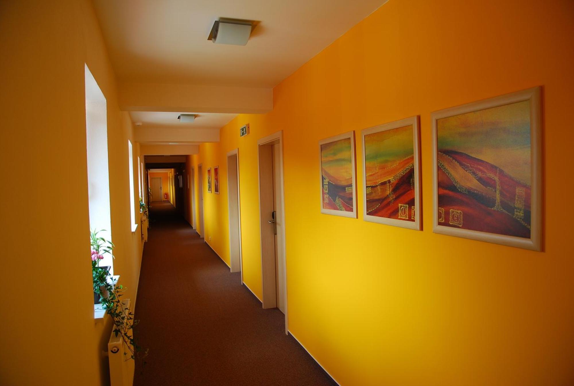 Hotel Senimo Olomouc Luaran gambar
