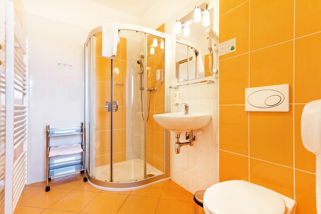 Hotel Senimo Olomouc Bilik gambar